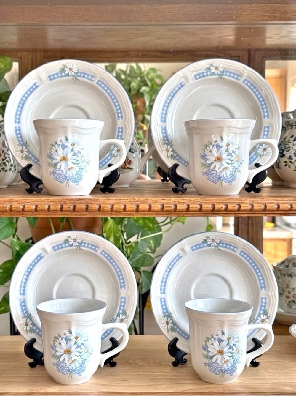 Tienshan Stoneware Daisy Blue Gingham Cup and Saucer Set 8 Piece Vintage RARE